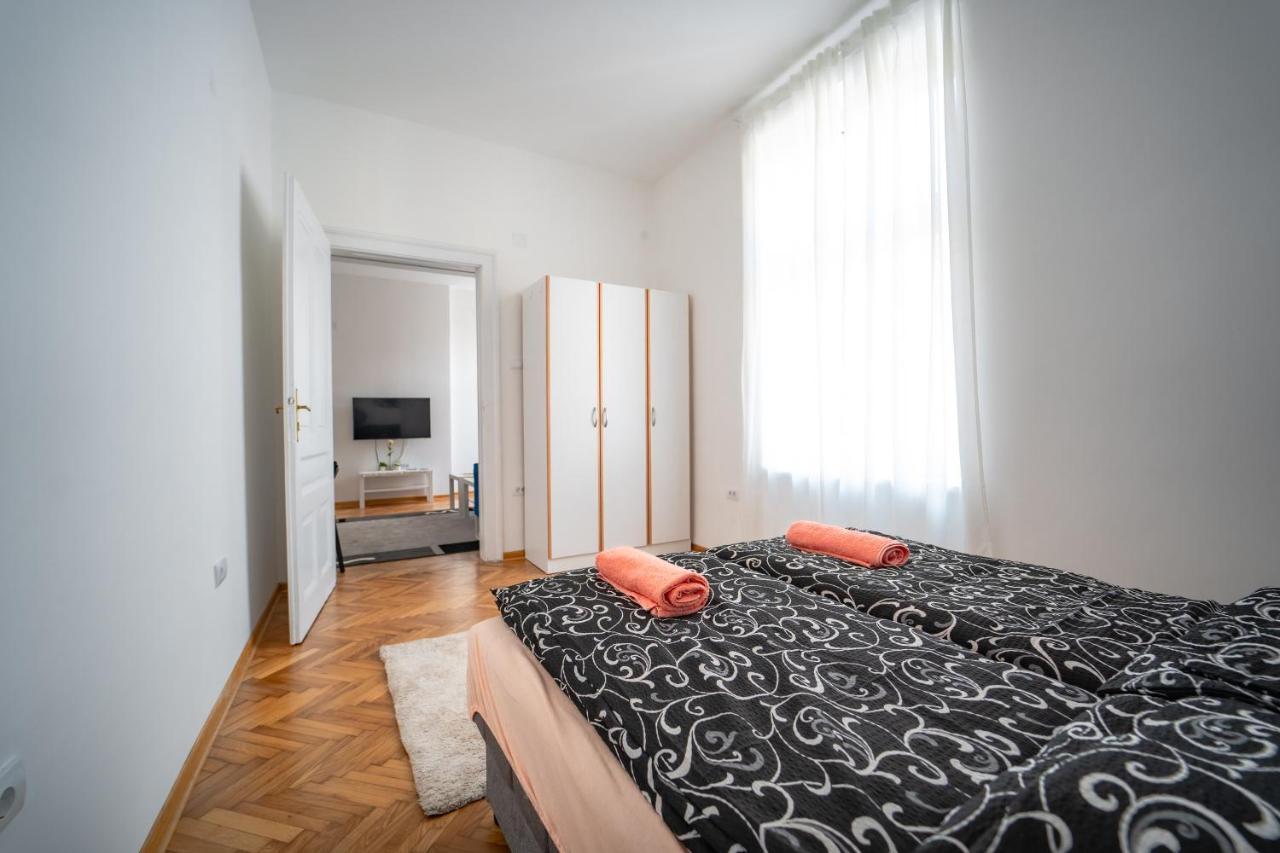 Botanical9, Belgrade Centre, 2 Bedroom Apartment Bagian luar foto