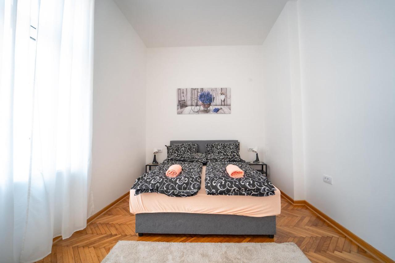 Botanical9, Belgrade Centre, 2 Bedroom Apartment Bagian luar foto