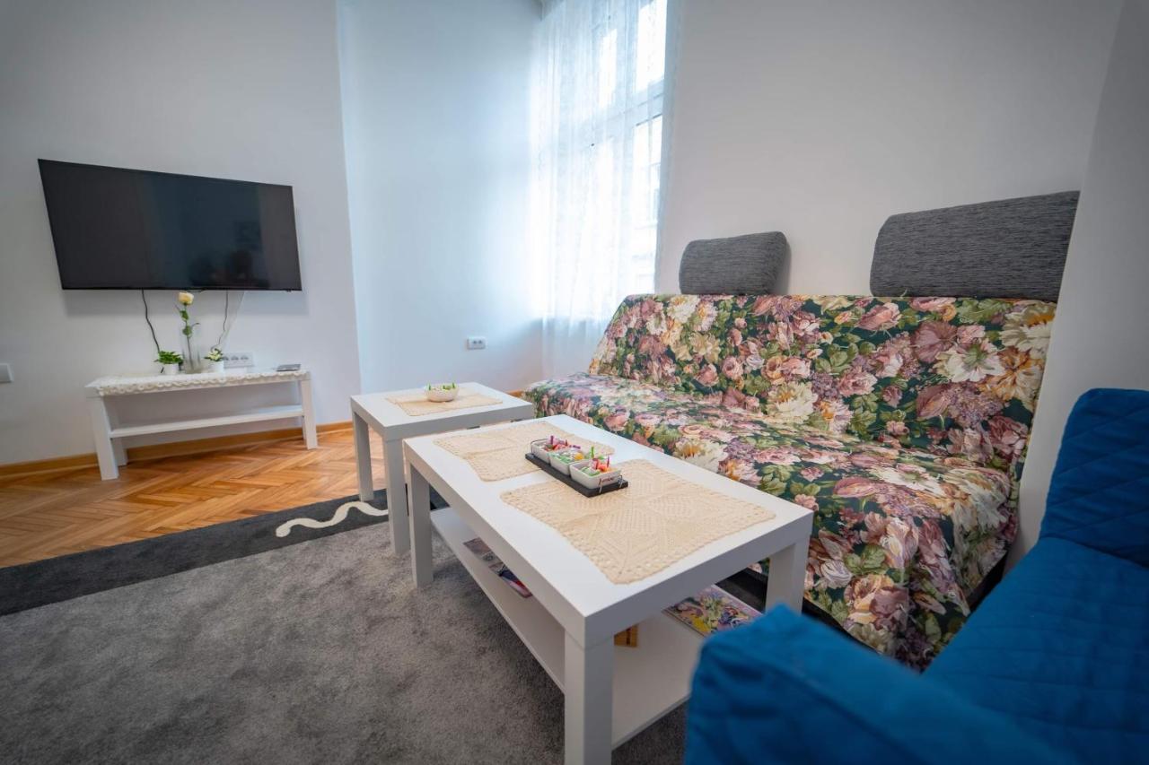 Botanical9, Belgrade Centre, 2 Bedroom Apartment Bagian luar foto